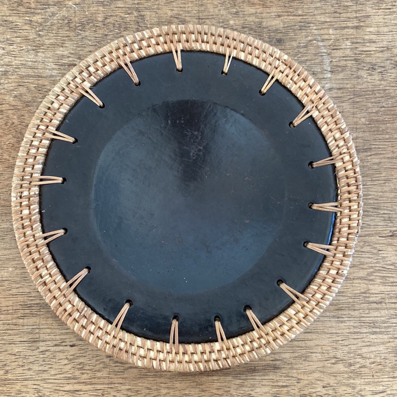 Earthenware Plate Bowl with Rattan Edges - Picture 4 of 7